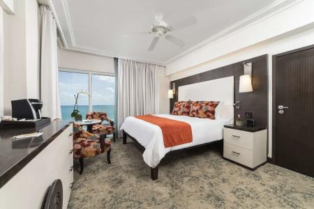 The Palms & Spa - 14