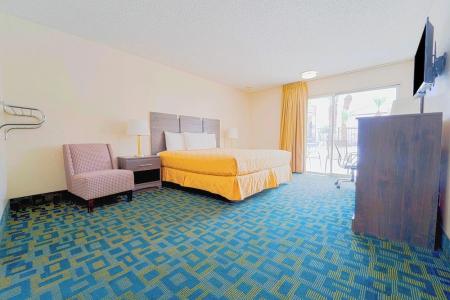 Royal Plaza Inn - 46