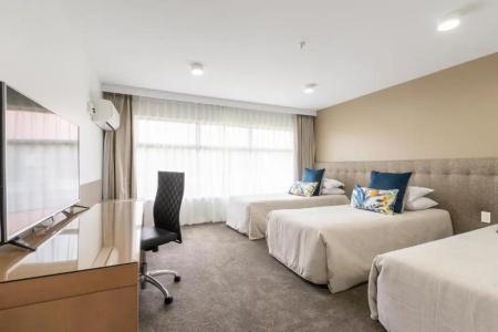 Distinction & Conference Centre - 56