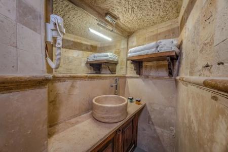 Castle Cave - 103