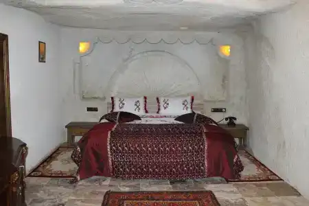Dilek Tepesi Cave - 76