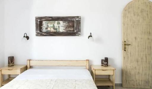 Fragias Studios & - 159
