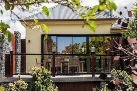 Corinda Contemporary - 73