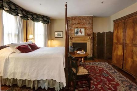 200 South Street Inn - 85