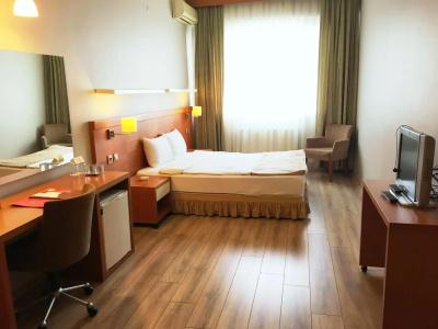 Business Express - 2