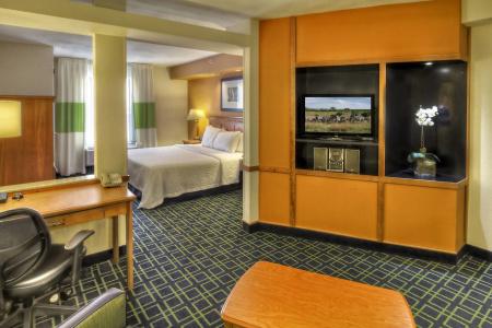 Fairfield Inn & Suites by Marriott - 5