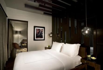 Sixty Beverly Hills - 35