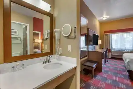 Comfort Inn Lucky Lane - 27