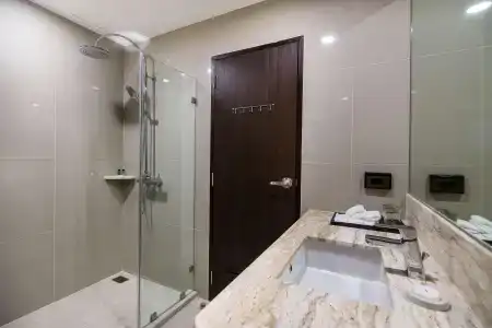 SureStay Plus by Best Western Sukhumvit 2 - 11