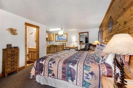 Nicky's Resort - 108