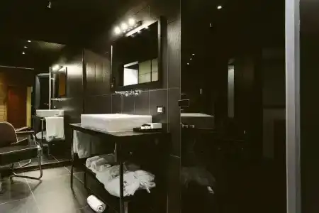 Aethos Milan - 198
