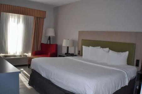Country Inn & Suites by Radisson, West, KS - 93