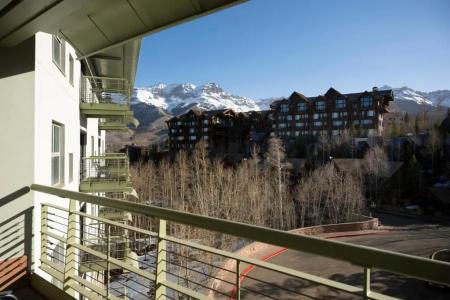 The Peaks and Spa - 55