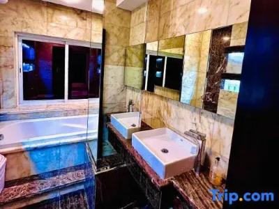 Belair Executive Suites - 138