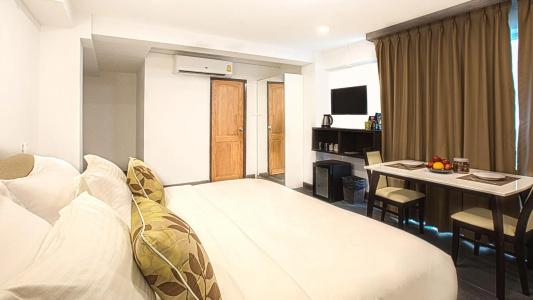 V One Pride-Sukhumvit 22, Bangkok - 1