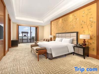 East Tai Lake Grand - 48