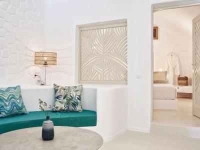 Astra Suites - 319