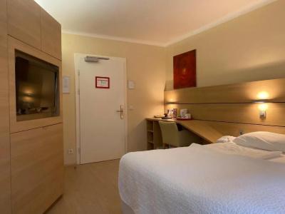 Bergland - Adults only - 30