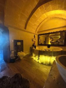 Heritage Cave Inn - 112