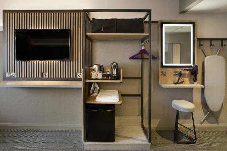 Premier Inn Hampstead - 4
