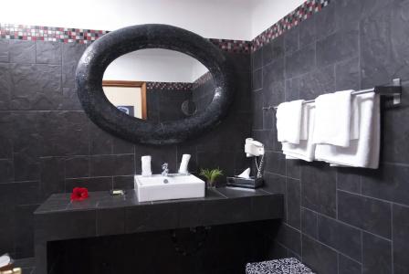 Birdcage Gay Men Resort and Lifestyle - 70