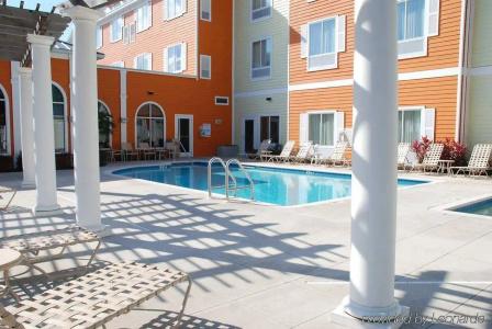 Hilton Garden Inn - 15