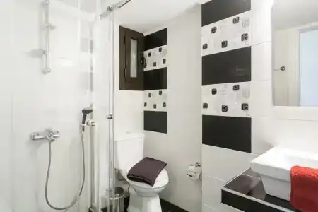 Nicholas Point and Rooms - 175