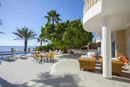 Meneou Beachfront Villa Sunset - 63