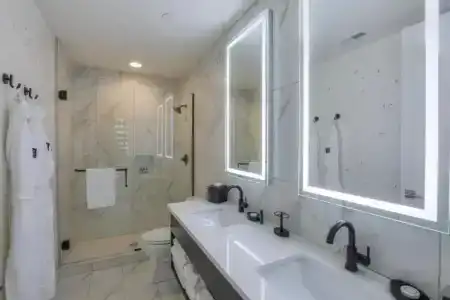 Studio 154 Luxury - 130