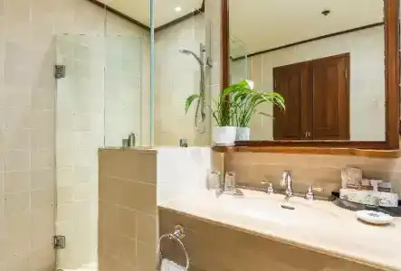 Chatrium Royal Lake Yangon - 38