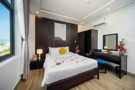 The Palm - 32