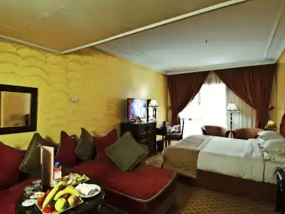 Ramada By Wyndham Fes - 11
