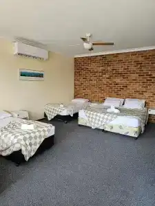 Coastal Bay - 102