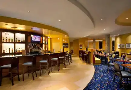 Ventura Beach Marriott - 16