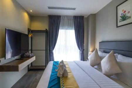 Triple L Patong Beach Phuket - 195