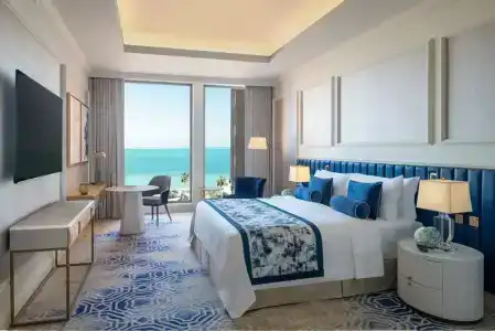 The St. Regis - 84