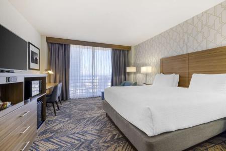 Best Western Plus Bayside Inn - 107