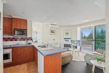 Crystal Bay On The Broadwater - 301