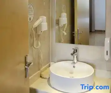 GreenTree Inn Shanghai Minhang District Beiqiao Subway Station Express - 23