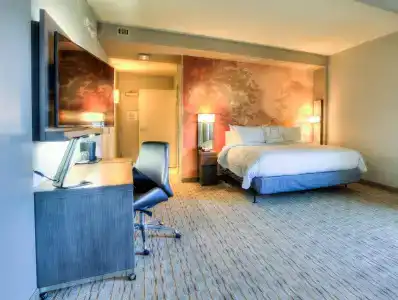 Courtyard by Marriott - 2