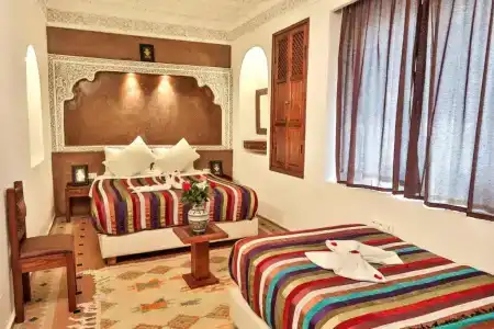 Riad Nakhla - 31