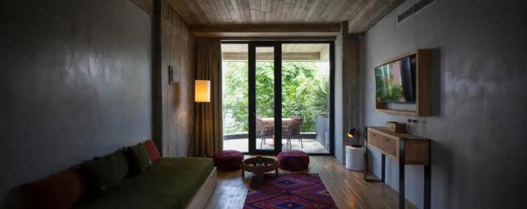 In Gallery & Spa - 116