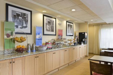 Hampton Inn - 20