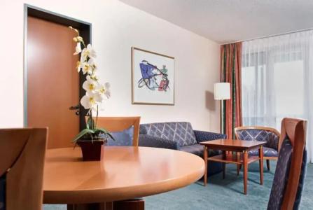 Ramada by Wyndham Weimar - 62