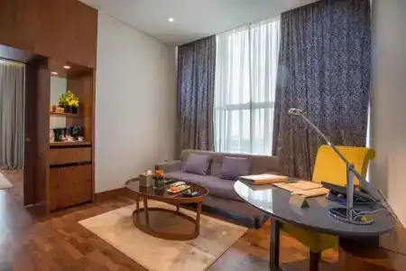 The Avenue - 74