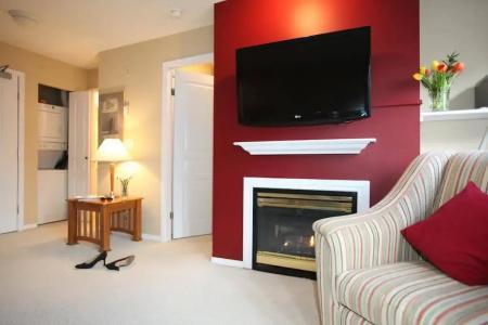 Times Square Suites - 35