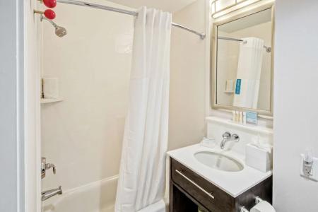 Hampton Inn Miami Beach - Mid Beach - 60
