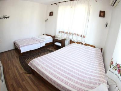 Tuncay Pension - 70