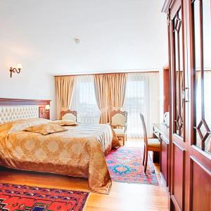 Hippodrome - 20