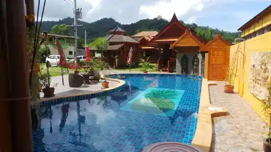 Golden Teak Resort Baan Sapparot - 7